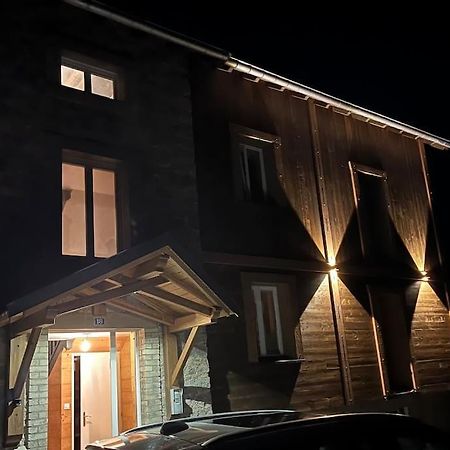 Appartement 5 Personnes Avec Espace Plein Air Saint-Maurice-sur-Moselle Exterior photo